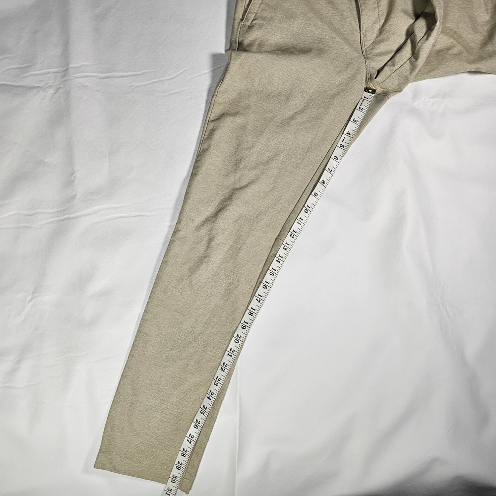 Tommy Bahama Men's 30x32 Beige Performance Golf Chino Pants Flat Front - Picture 3 of 8